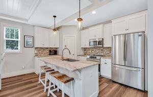 Deja Blue-6BR w Pool Hot Tub-Steps To Beach - Hilton Head Island, South Carolina