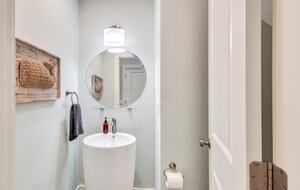 Deja Blue-6BR w Pool Hot Tub-Steps To Beach - Hilton Head Island, South Carolina