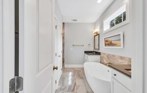 Deja Blue-6BR w Pool Hot Tub-Steps To Beach - Hilton Head Island, South Carolina