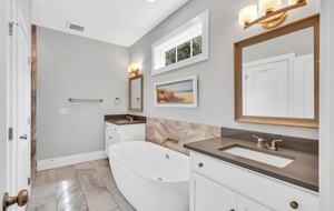 Deja Blue-6BR w Pool Hot Tub-Steps To Beach - Hilton Head Island, South Carolina