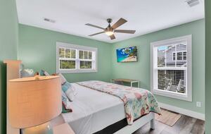 Deja Blue-6BR w Pool Hot Tub-Steps To Beach - Hilton Head Island, South Carolina