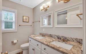 Deja Blue-6BR w Pool Hot Tub-Steps To Beach - Hilton Head Island, South Carolina