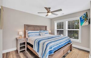 Deja Blue-6BR w Pool Hot Tub-Steps To Beach - Hilton Head Island, South Carolina