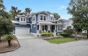 Deja Blue-6BR w Pool Hot Tub-Steps To Beach - Hilton Head Island, South Carolina