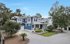 Deja Blue-6BR w Pool Hot Tub-Steps To Beach - Hilton Head Island, South Carolina