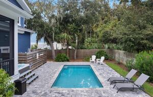 Deja Blue-6BR w Pool Hot Tub-Steps To Beach - Hilton Head Island, South Carolina