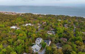 Deja Blue-6BR w Pool Hot Tub-Steps To Beach - Hilton Head Island, South Carolina