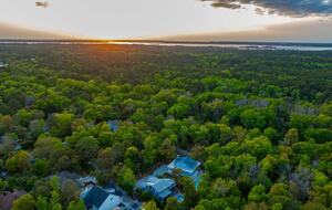 Deja Blue-6BR w Pool Hot Tub-Steps To Beach - Hilton Head Island, South Carolina