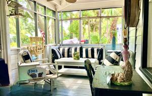 Charming 1910 Tybee Beach Cottage - Tybee Island, Georgia