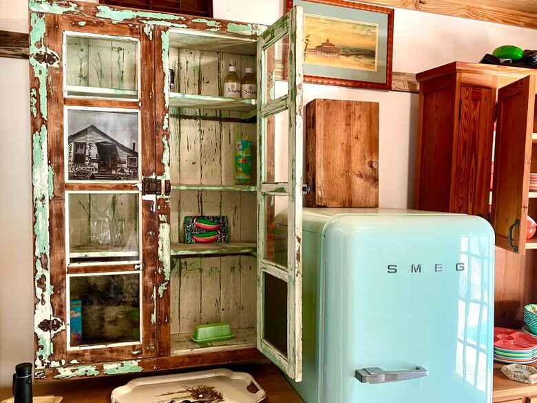 Charming 1910 Tybee Beach Cottage - Tybee Island, Georgia