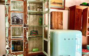 Charming 1910 Tybee Beach Cottage - Tybee Island, Georgia