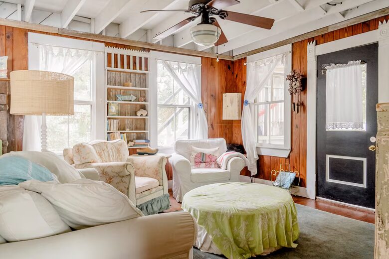 Charming 1910 Tybee Beach Cottage - Tybee Island, Georgia