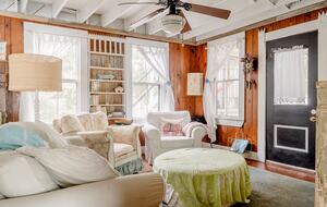 Charming 1910 Tybee Beach Cottage - Tybee Island, Georgia