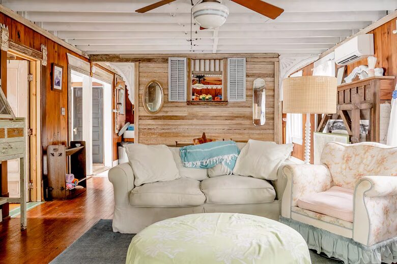 Charming 1910 Tybee Beach Cottage - Tybee Island, Georgia