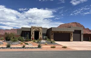 Cozy Red Rock Getaway with Outdoor Living - Ivins, Utah