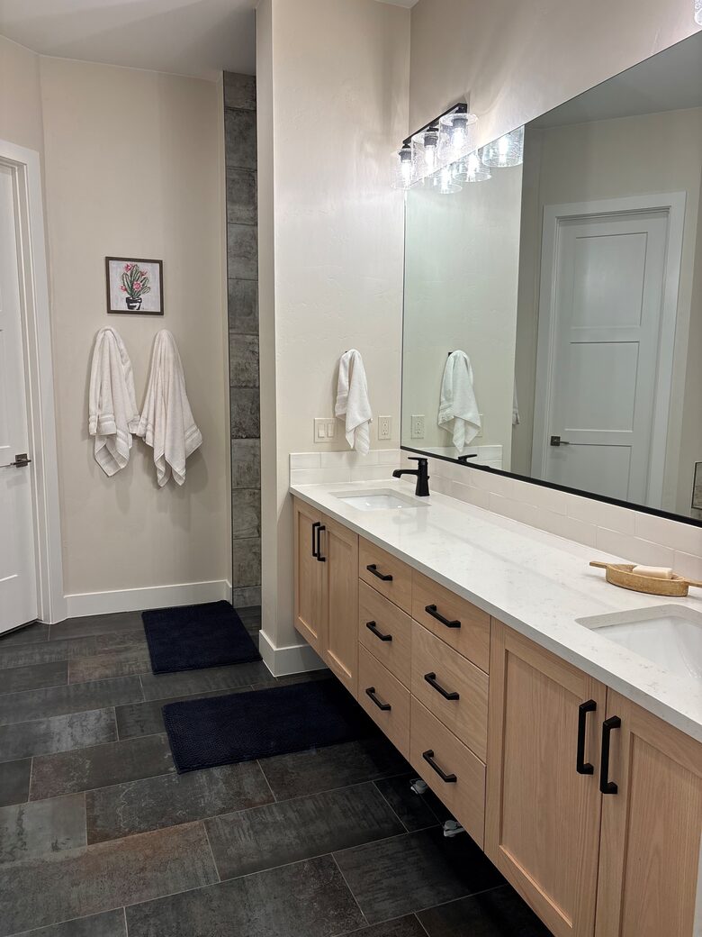 Cozy Red Rock Getaway with Outdoor Living - Ivins, Utah