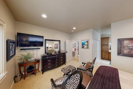 Rocky Waves Ocean Front Luxury Retreat - Brookings, Oregon