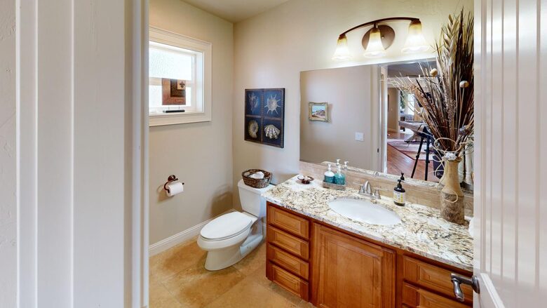 Rocky Waves Ocean Front Luxury Retreat - Brookings, Oregon