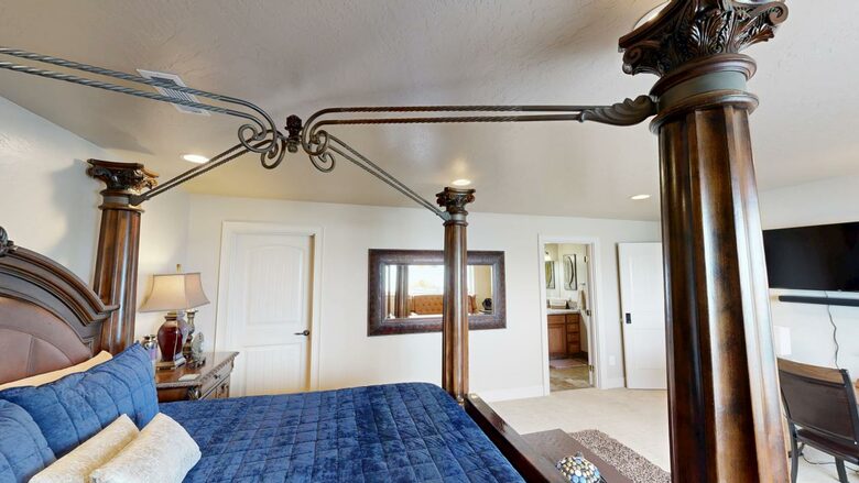 Rocky Waves Ocean Front Luxury Retreat - Brookings, Oregon