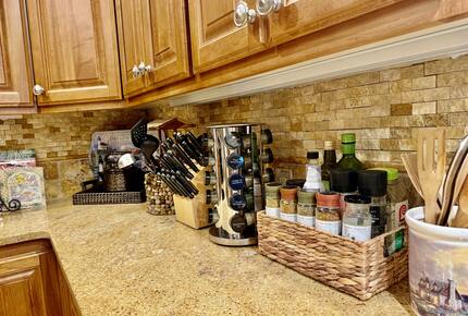 Rocky Waves Ocean Front Luxury Retreat - Brookings, Oregon