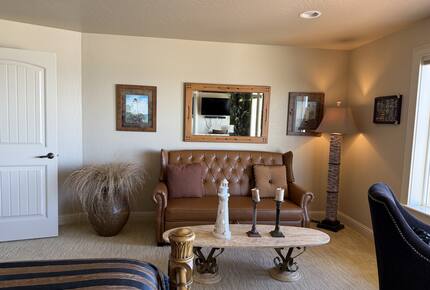 Rocky Waves Ocean Front Luxury Retreat - Brookings, Oregon