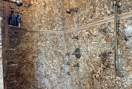 Rocky Waves Ocean Front Luxury Retreat - Brookings, Oregon