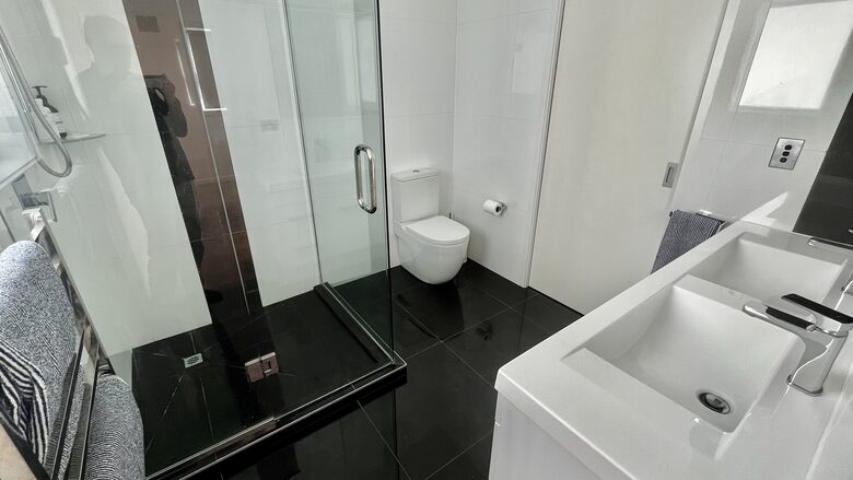 Master Bedroom ensuite