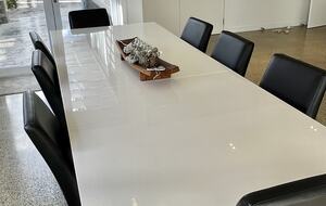 Sunlit Seaside Escape with Ocean Views - Omaha, New Zealand