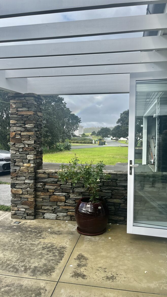 Sunlit Seaside Escape with Ocean Views - Omaha, New Zealand