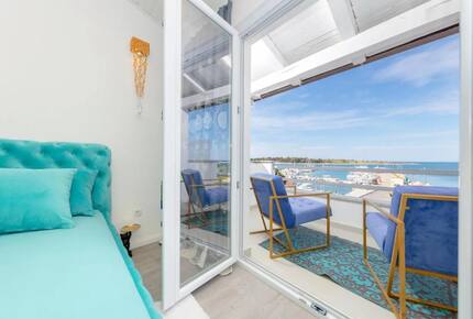 Bright & Airy Apartment Overlooking the Adriatic 1 - Novalja, Croatia