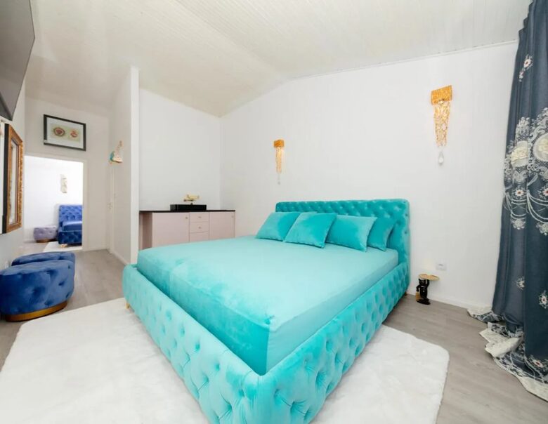 Bright & Airy Apartment Overlooking the Adriatic 1 - Novalja, Croatia