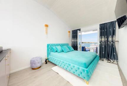 Bright & Airy Apartment Overlooking the Adriatic 1 - Novalja, Croatia