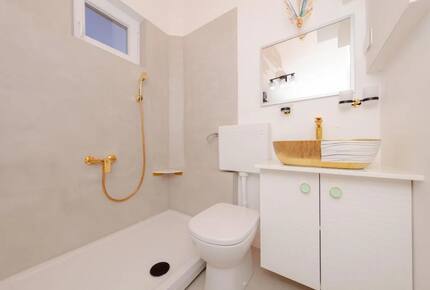 Bright & Airy Apartment Overlooking the Adriatic 1 - Novalja, Croatia