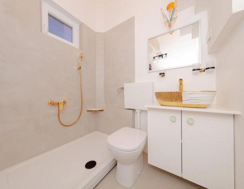 Bright & Airy Apartment Overlooking the Adriatic 1 - Novalja, Croatia