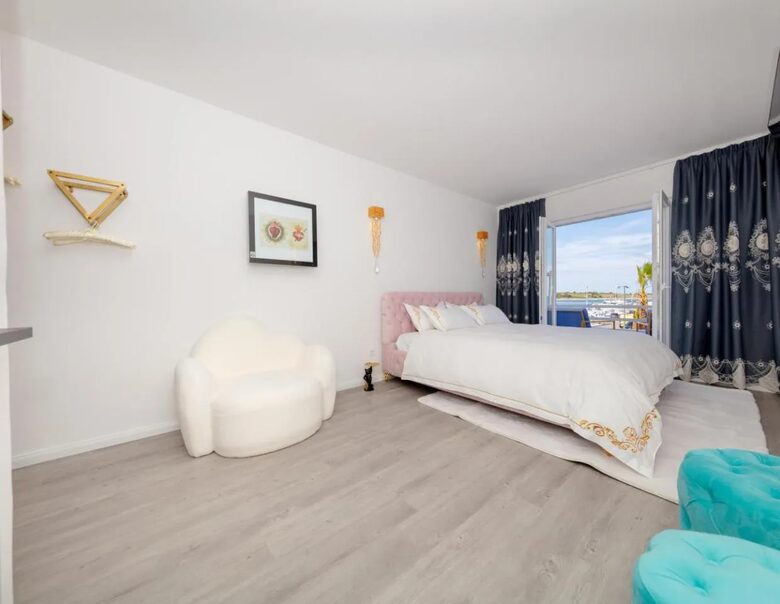 Bright & Airy Apartment Overlooking the Adriatic 2 - Novalja, Croatia