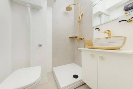 Bright & Airy Apartment Overlooking the Adriatic 2 - Novalja, Croatia