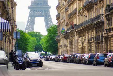 Trocadéro Privé | A Luxe Tech-Forward Duplex near the Eiffel Tower - Paris, France