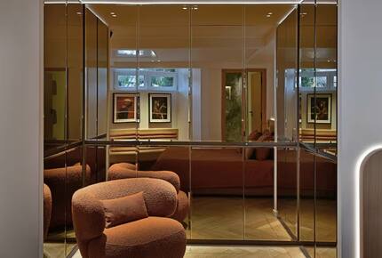 Trocadéro Privé | A Luxe Tech-Forward Duplex near the Eiffel Tower - Paris, France