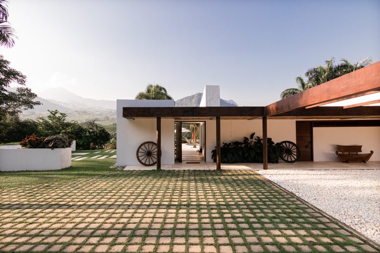 Luxury Jungle Haven with Infinity Views - Amaga, Colombia