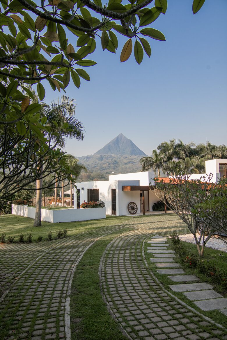 Luxury Jungle Haven with Infinity Views - Amaga, Colombia