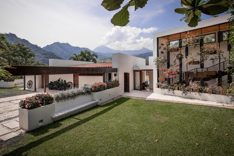 Luxury Jungle Haven with Infinity Views - Amaga, Colombia