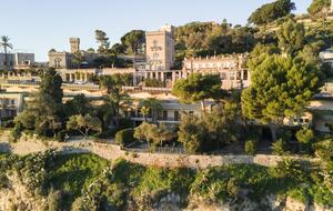 Elegant Taormina Retreat Overlooking Isola Bella - Taormina, Italy