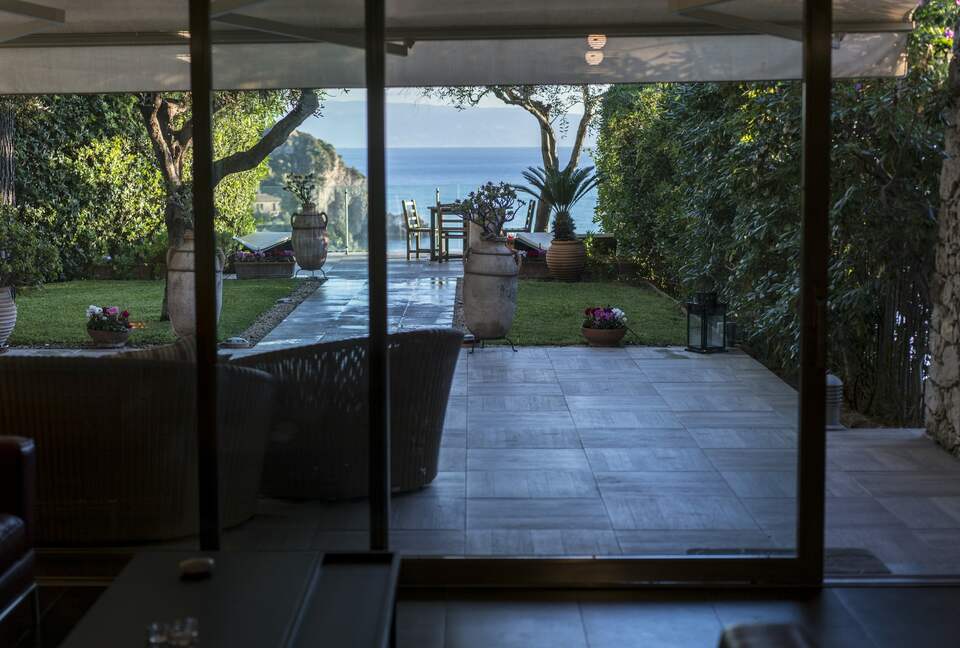 Elegant Taormina Retreat Overlooking Isola Bella - Taormina, Italy