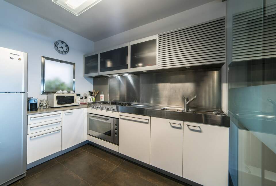 Elegant Taormina Retreat Overlooking Isola Bella - Taormina, Italy