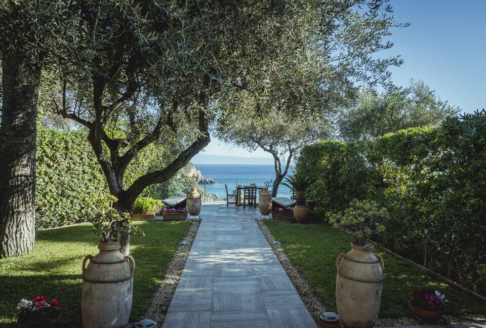 Elegant Taormina Retreat Overlooking Isola Bella - Taormina, Italy