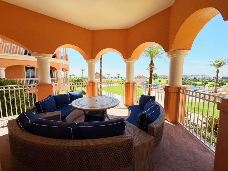 Exquisite Golf Resort Condo with Private Balcony - Palm Coast, Florida