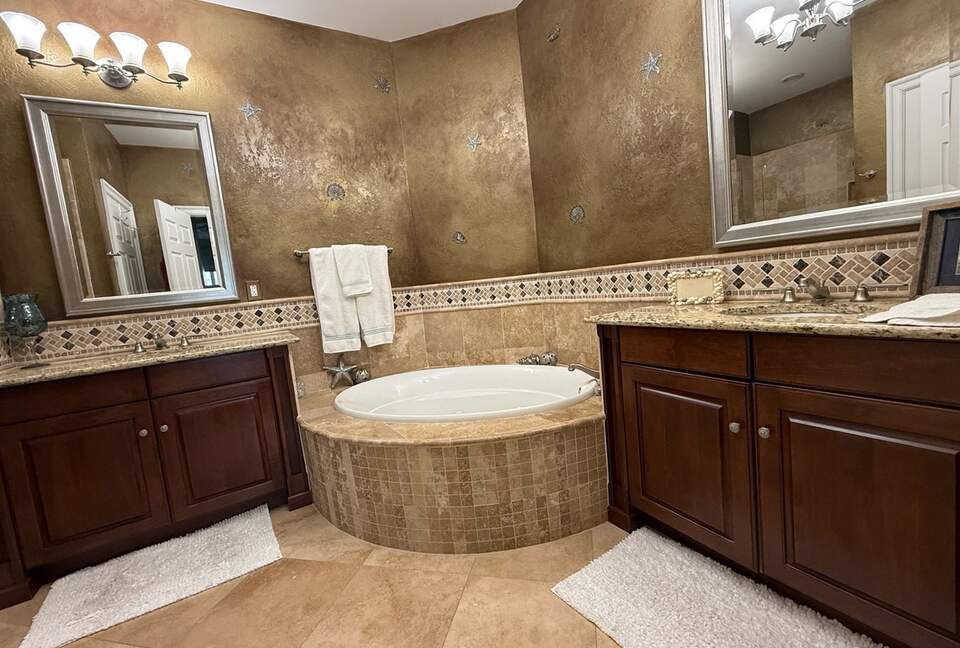 Exquisite Golf Resort Condo with Private Balcony - Palm Coast, Florida