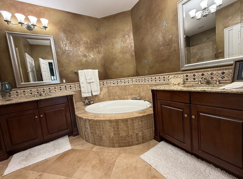 Exquisite Golf Resort Condo with Private Balcony - Palm Coast, Florida