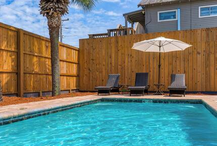 Classic 30A Escape with Private Pool & Yard - Santa Rosa Beach, Florida