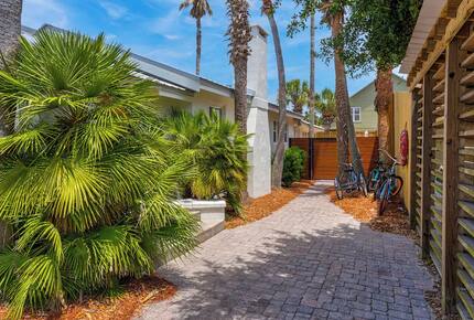 Classic 30A Escape with Private Pool & Yard - Santa Rosa Beach, Florida